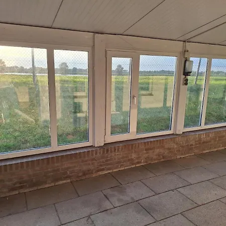 Farm With Space And Views Ferienhaus Oijen
